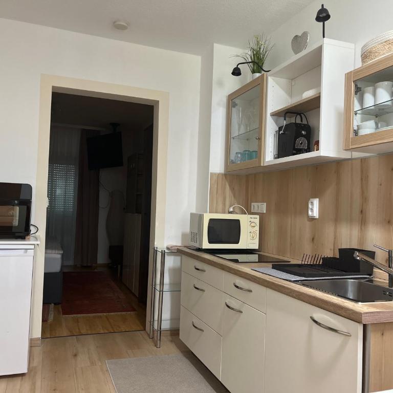 Ferienwohnungen Fam. Pabst - Apartment mit 1 Schlafzimmer und Gartenblick - 3