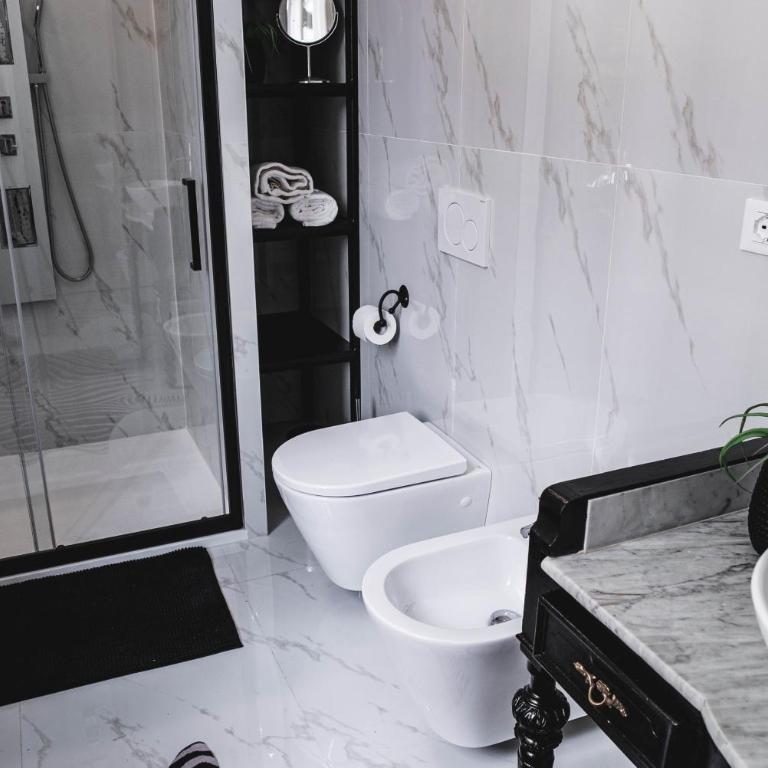 BELVEDERE Luxury Apartment, view on the Lucca Walls - Two-Bedroom Apartment - 19