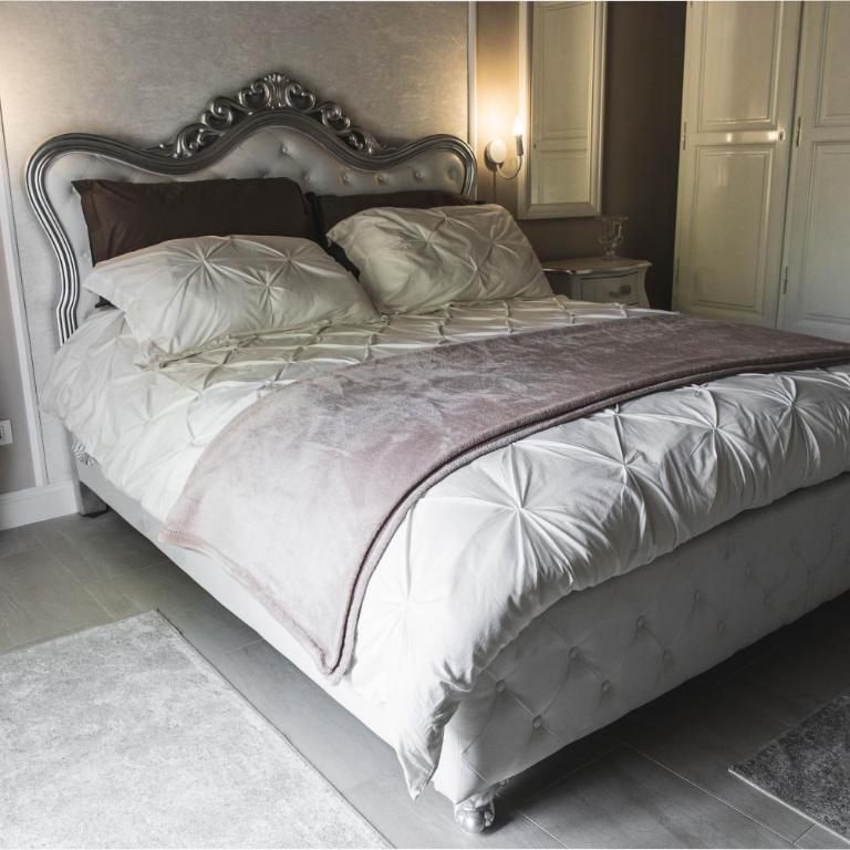 BELVEDERE Luxury Apartment, view on the Lucca Walls - Two-Bedroom Apartment - 10