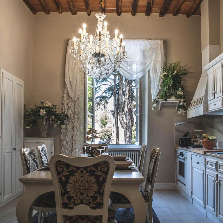 BELVEDERE Luxury Apartment, view on the Lucca Walls - Two-Bedroom Apartment - 8