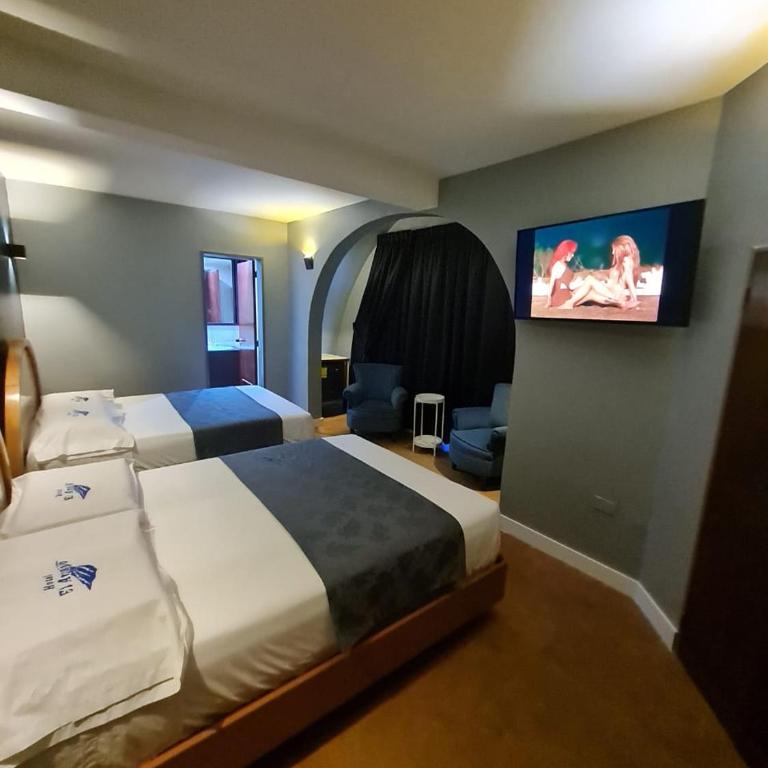Hotel El Arroyo - Comfort Quadruple Room - 2