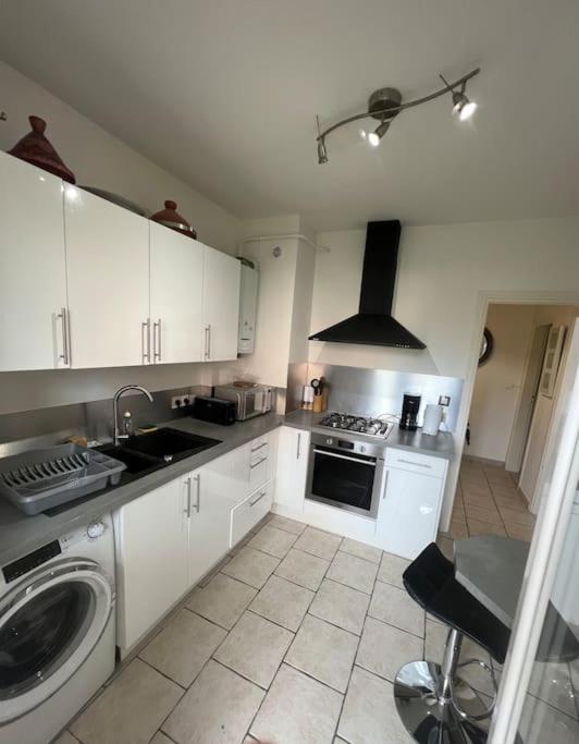 Joli T3 à 5 mins à pied plage et port avec parking - Apartment mit 2 Schlafzimmern - 12