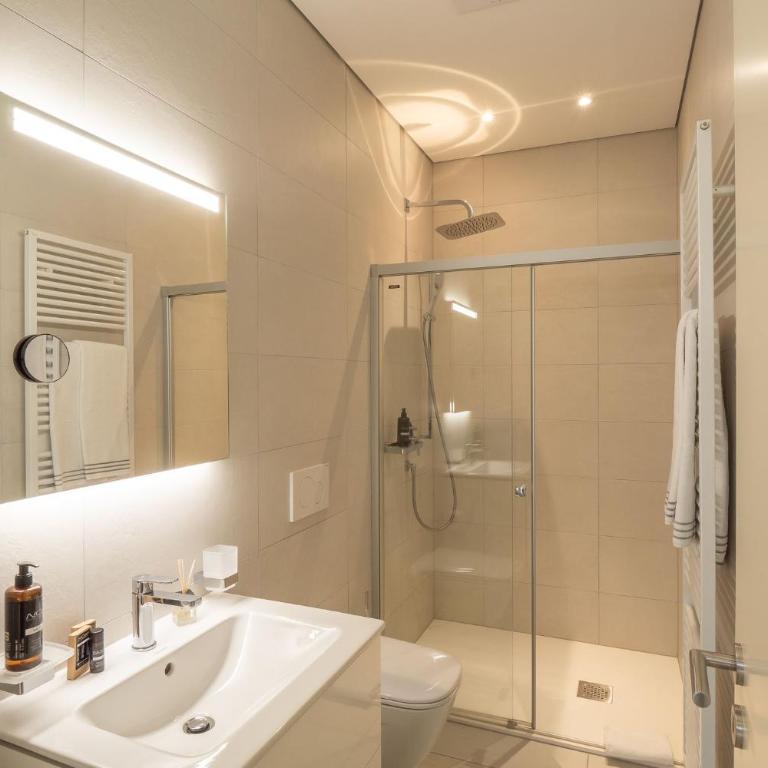 Villa by @ Home Hotel Locarno - Deluxe Familienapartment - 7