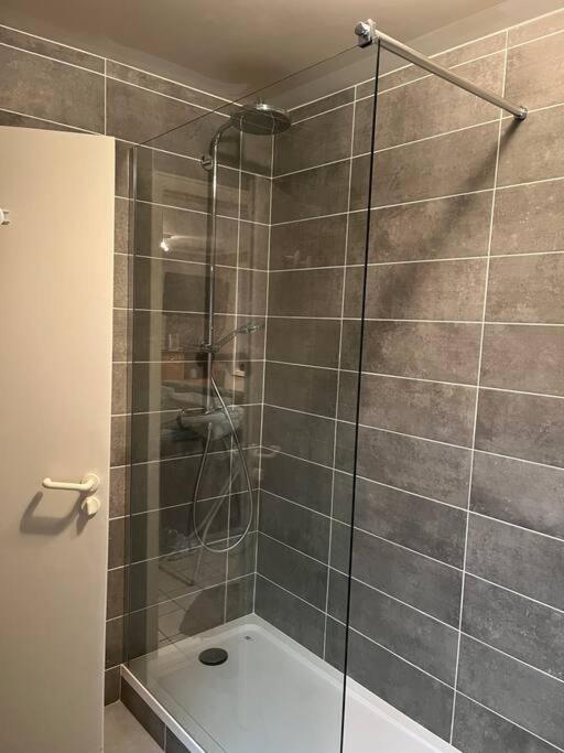 Le Clos du Chateau Rouge 3* avec Parking securisé - Studio Supérieur - 11