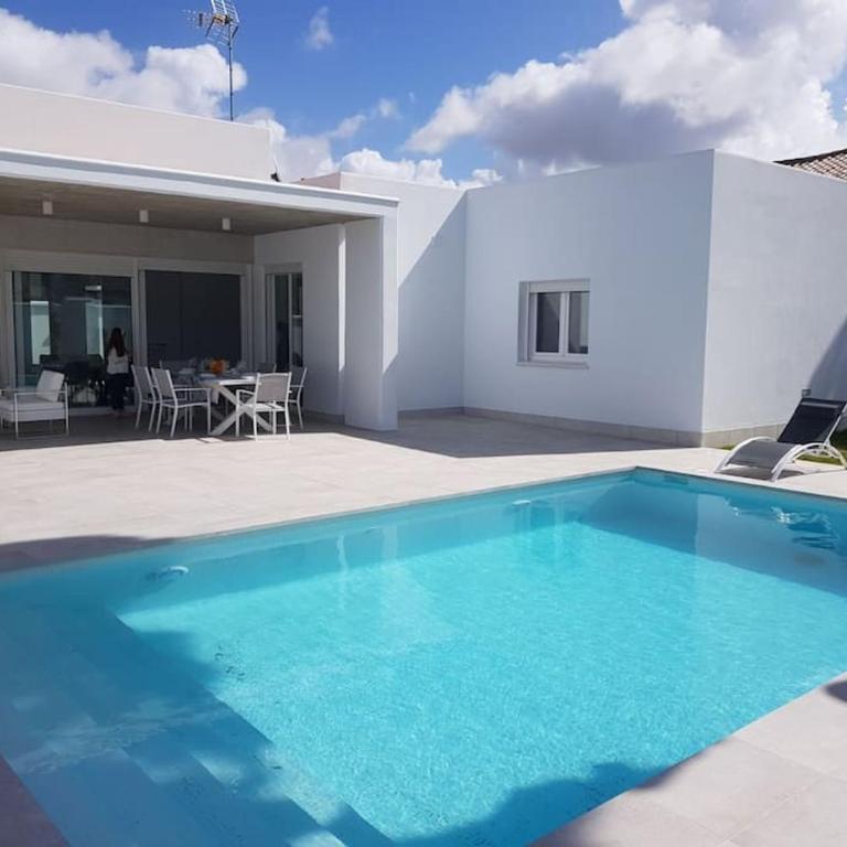 CHALET ARRILUCE Plaza de parking gratis en la playa - Casa de 3 dormitorios - 1