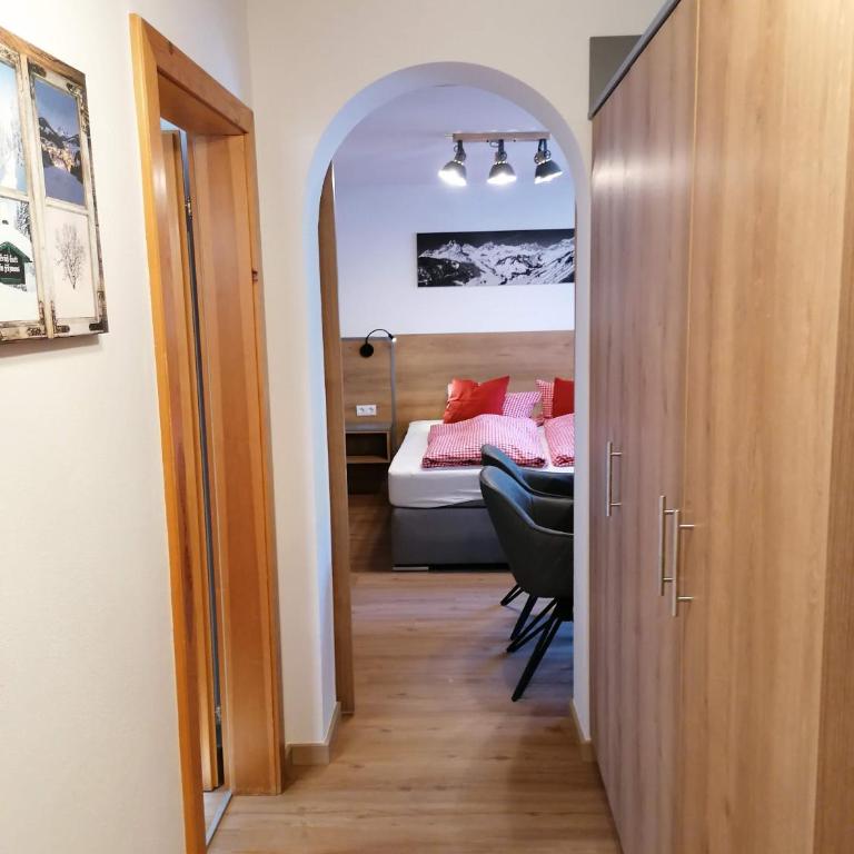 Haus Bergliebe - Apartment mit 1 Schlafzimmer und Balkon - 16