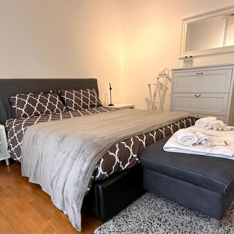 Casa Spezia - Metro Vicina, Wi-Fi Rapido & Netflix - Appartamento con 1 Camera da Letto - 9