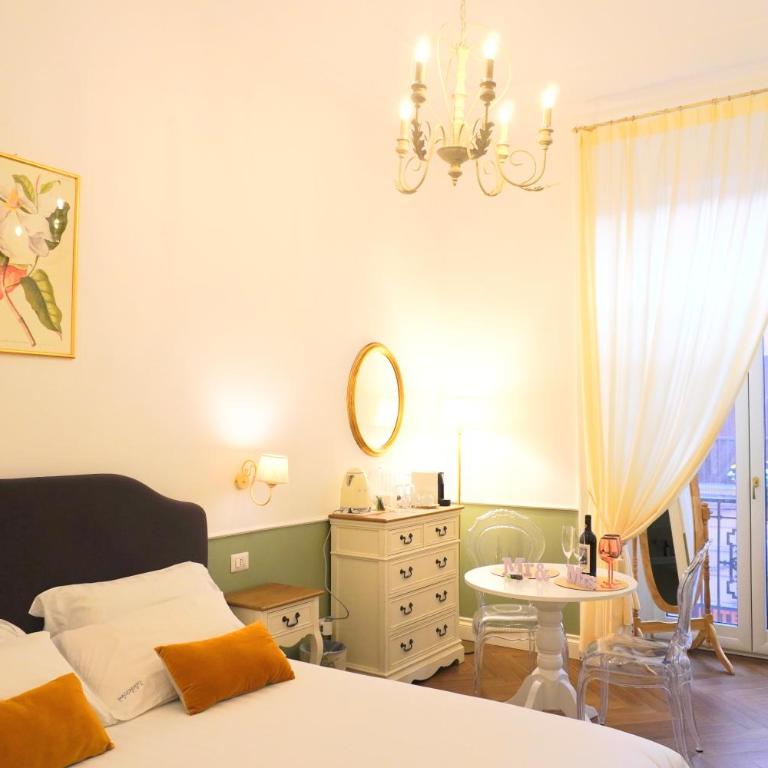 Macchiato Suites Boutique Guest House - Camera Matrimoniale con Balcone - 22