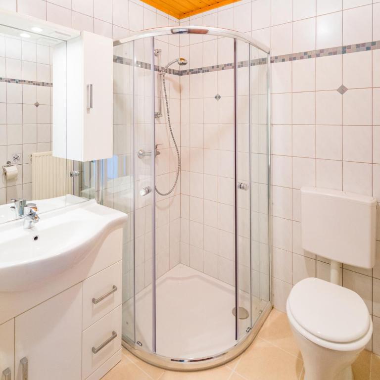 Ferienwohnungen Presslauer Mori - Haus Irmgard - Apartment mit 2 Schlafzimmer und Terrasse (2 Erwachsene + 2 Kinder) - 10