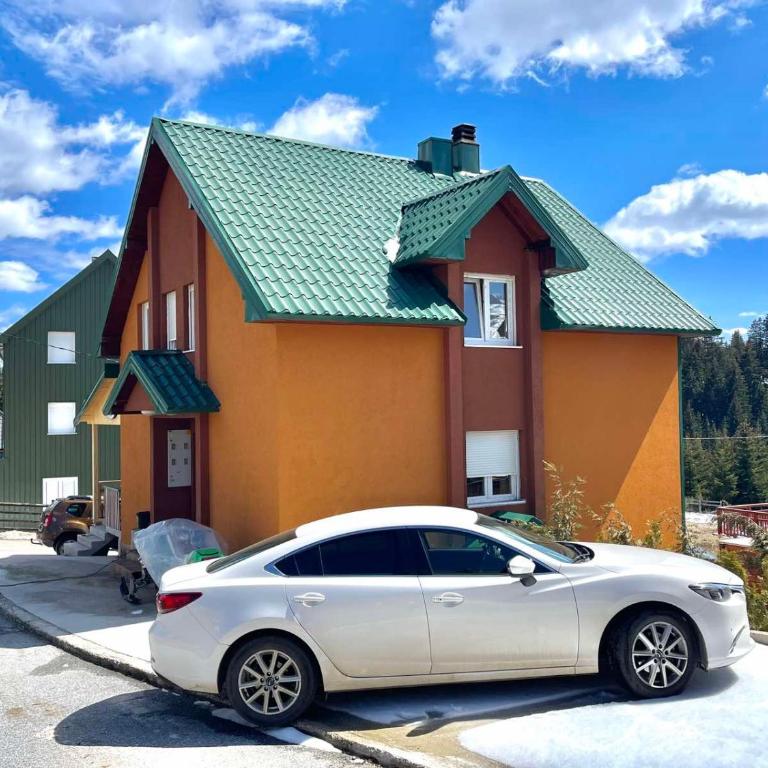 Family Two-bedroom apartment Zabljak - Two-Bedroom Apartment - 1