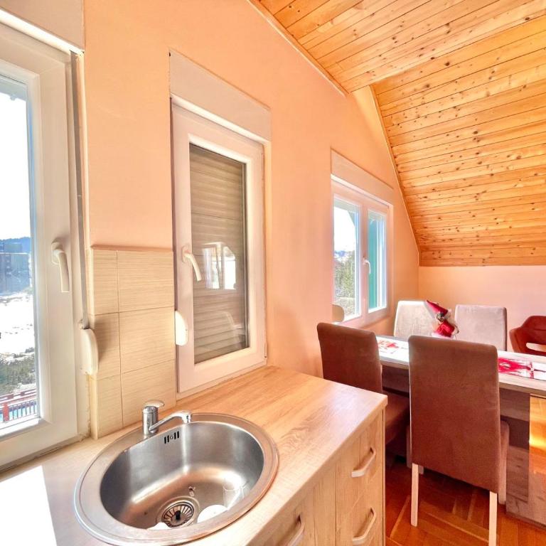 Family Two-bedroom apartment Zabljak - Two-Bedroom Apartment - 15