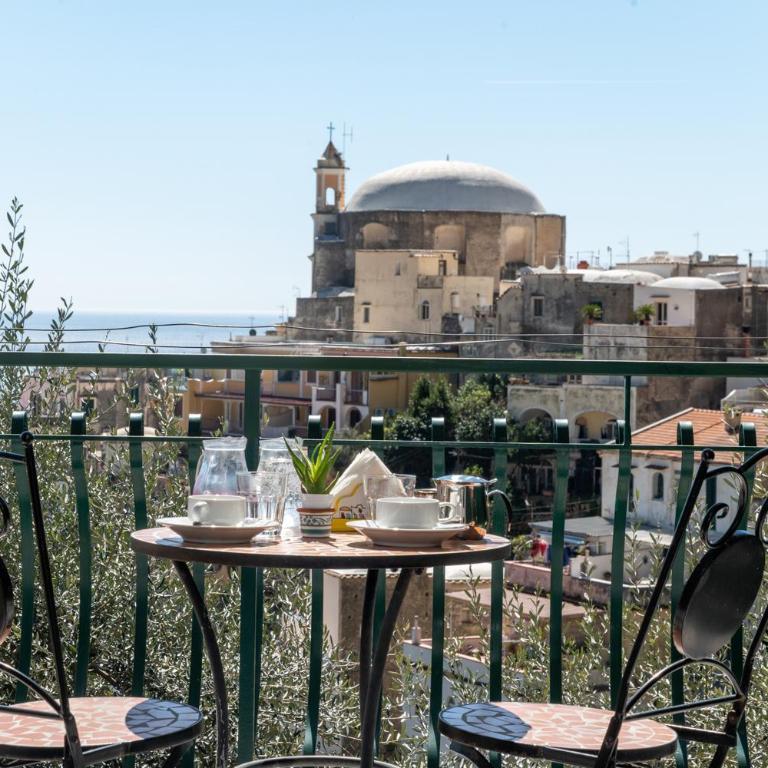 Le Nereidi B&B - Camera Matrimoniale con Vista Mare - 12