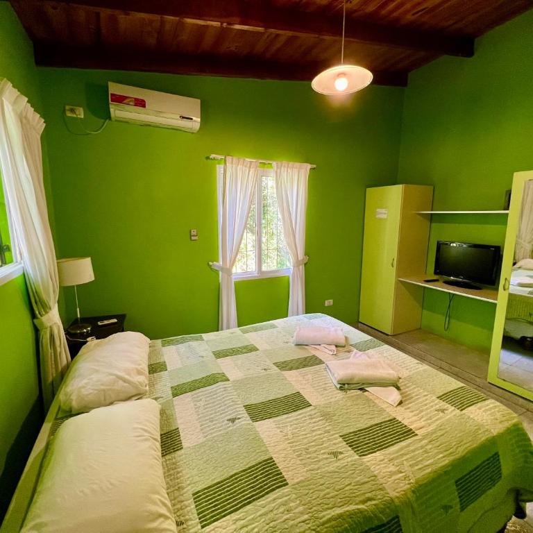 Rainforest Hotel & Cabañas - Two-Bedroom Bungalow - 12