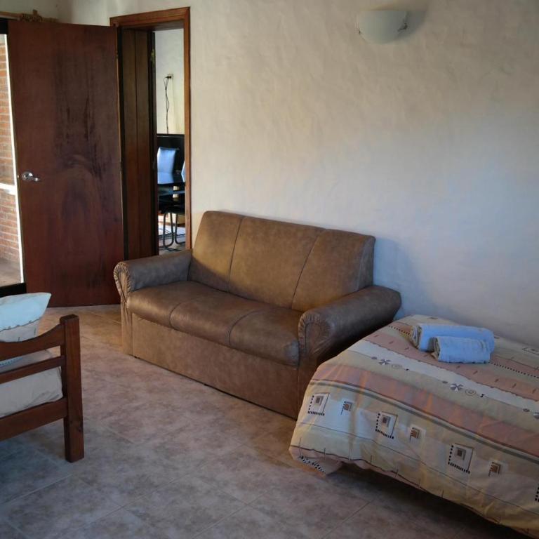 Casa Picaflor UY - Three-Bedroom Bungalow - 8