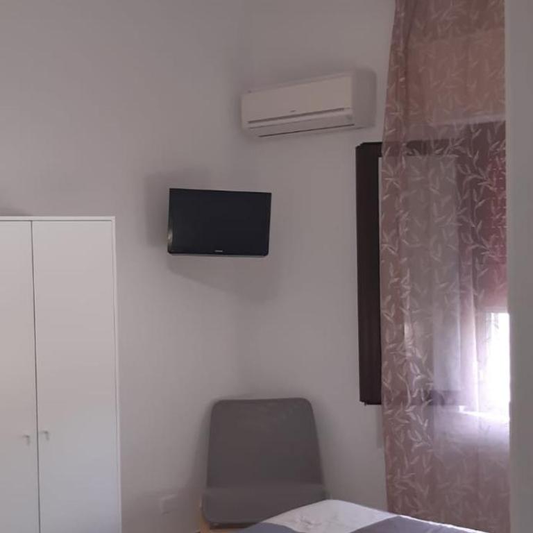 Casa Poseidonia - intero alloggio in riva al mare - Two-Bedroom House - 3