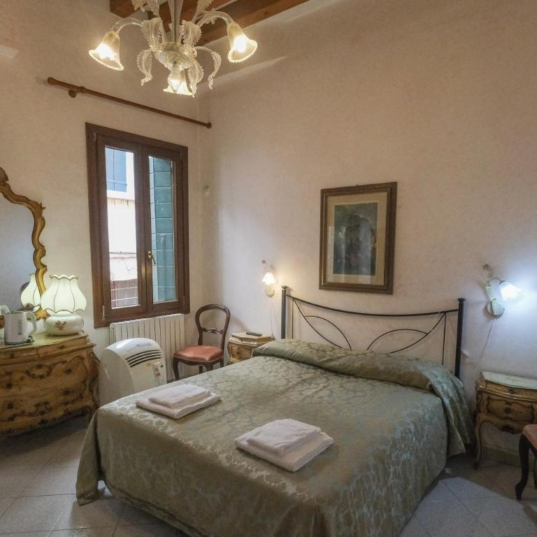 CA'SALVADOR - Camera Matrimoniale con Bagno Privato - 7