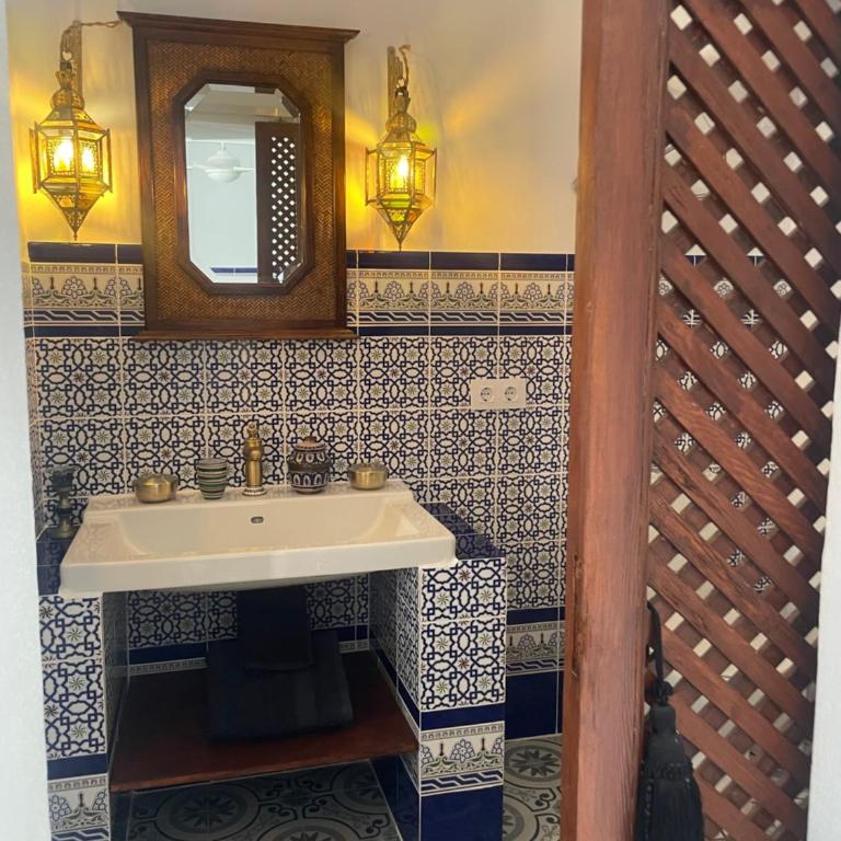 Kasbah Andaluz guest house - Habitación con vistas a la piscina - 1 cama grande - 14