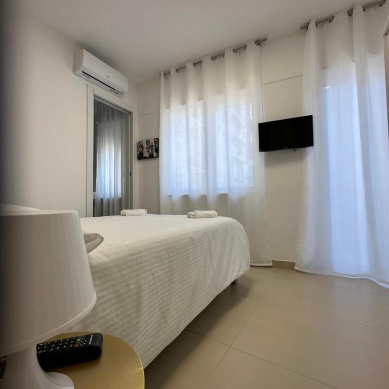 Four Rooms Naxos - Camera Matrimoniale con Bagno Privato - 1