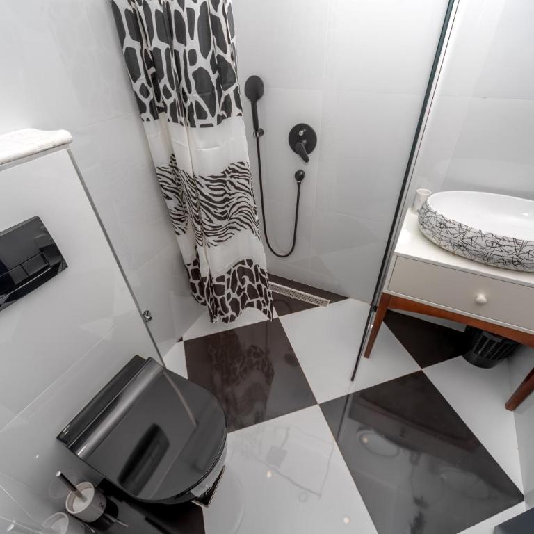 Baba's Hotel & Spa - Dvokrevetna Soba sa Bračnim Krevetom sa Balkonom i Pogledom na More - 27