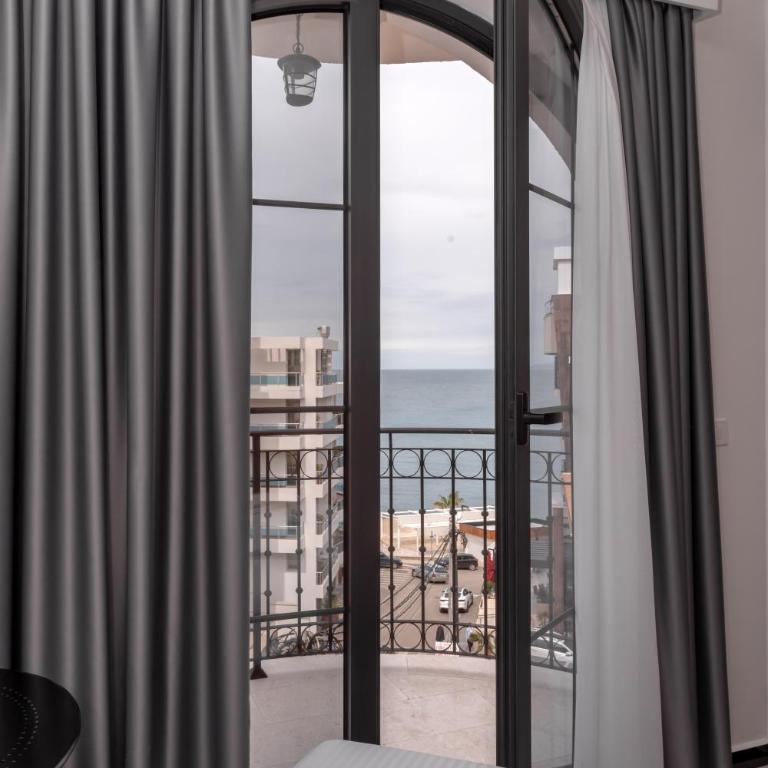Baba's Hotel & Spa - Dvokrevetna Soba sa Bračnim Krevetom sa Balkonom i Pogledom na More - 34