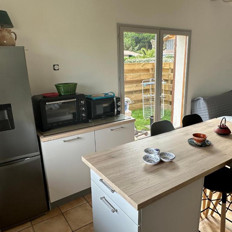 Petite maison plein pied jardin - Appartement 1 Chambre - 9