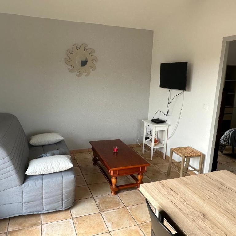 Petite maison plein pied jardin - Appartement 1 Chambre - 12