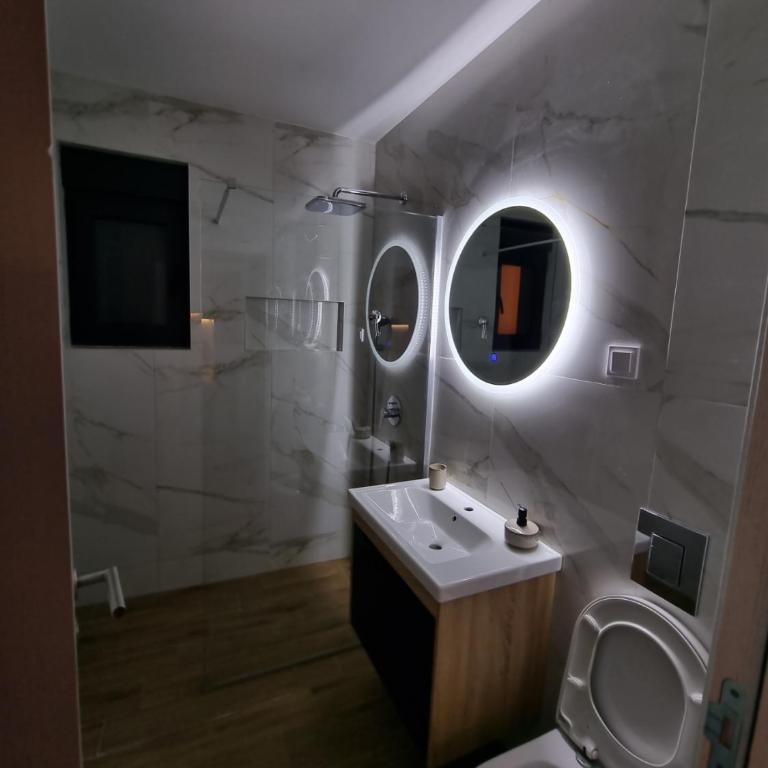 Apartments Vraneš Tivat - Deluks Porodični Apartman Tipa "Suite" - 5