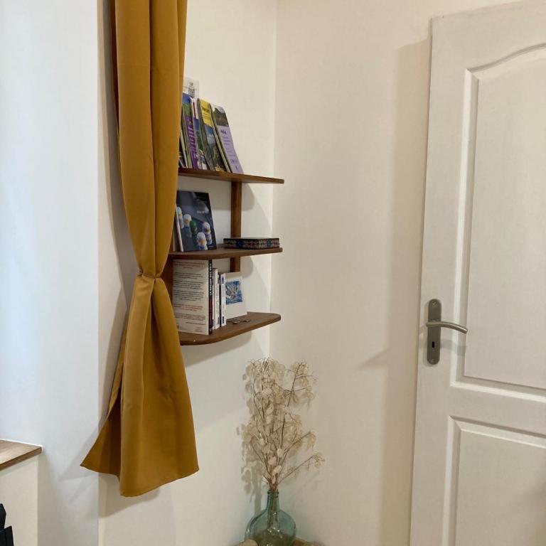 studio-ville médievale-charmant - Appartement 1 Chambre - 16