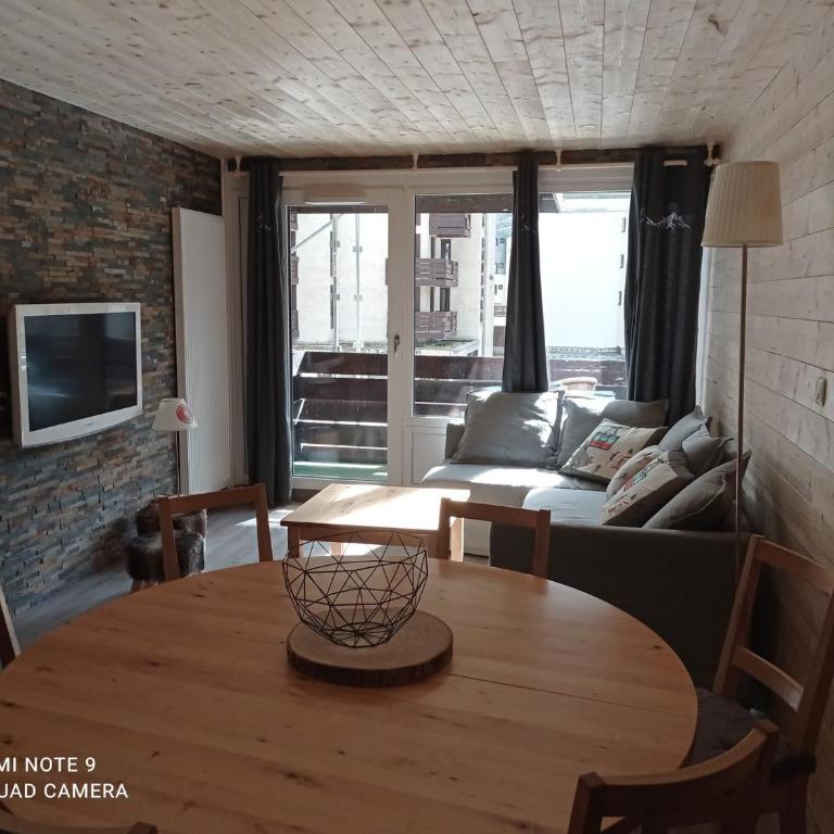 Appartement 3 pièces rénové, 65 m², à 100 m des pistes - FR-1-449-60 - Appartamento (7 Adulti) - 1
