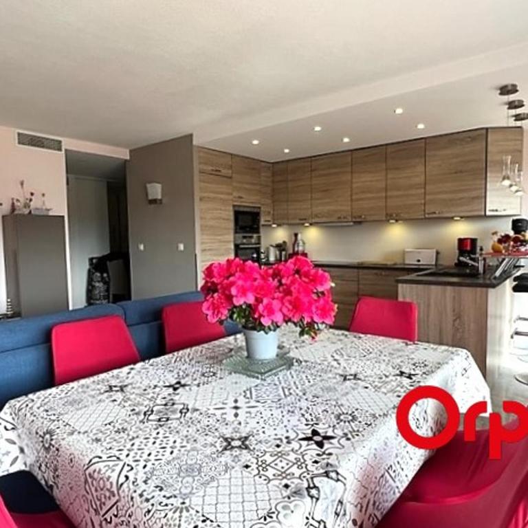 Appartement lumineux proche plages et centre-ville avec clim, balcons et parking inclus - FR-1-647-18 - Appartement - 2