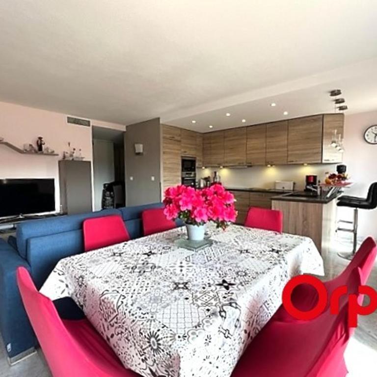Appartement lumineux proche plages et centre-ville avec clim, balcons et parking inclus - FR-1-647-18 - Appartement - 3