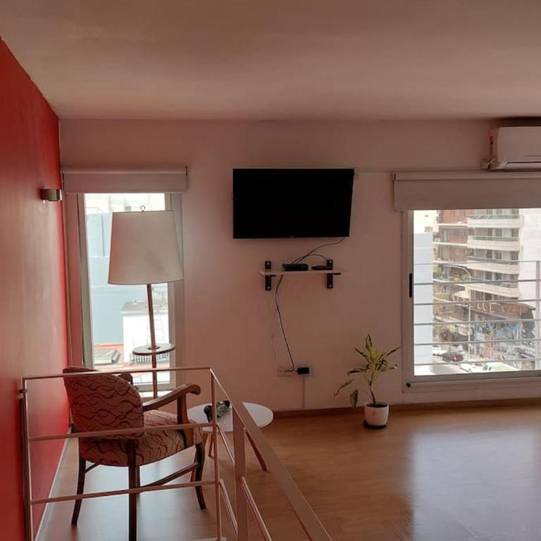 Hermoso Dúplex lleno de aire y luz en Villa Crespo - Apartamento de 1 dormitorio - 70