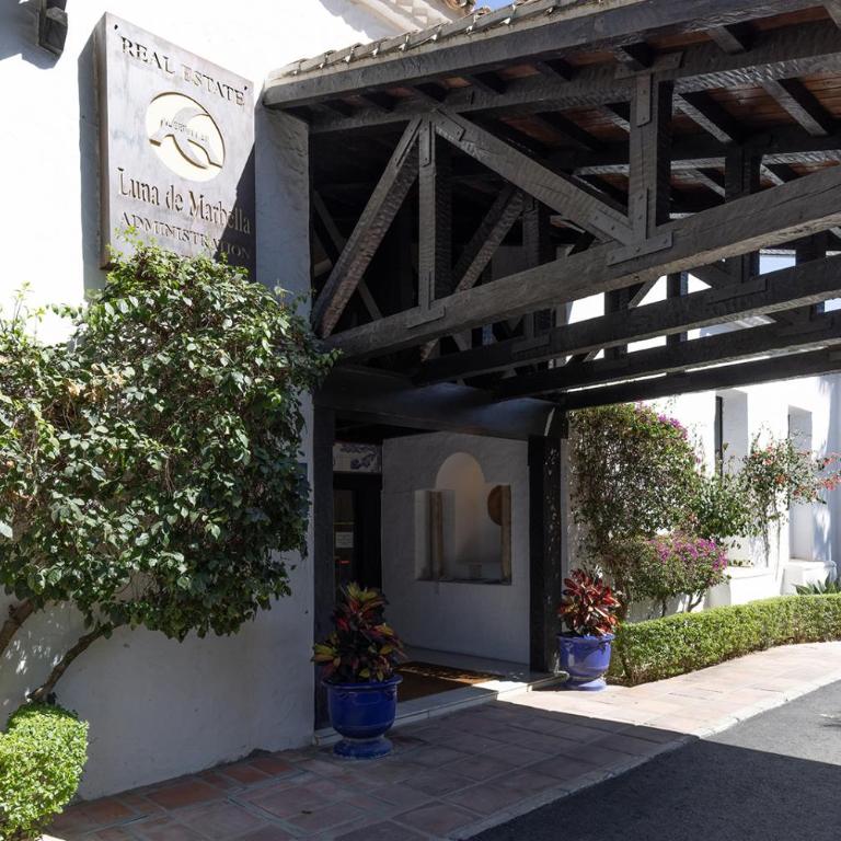 Luxurious apartment in Puente Romano, Marbella (Golden Mile) - Apartamento de 2 dormitorios - 52