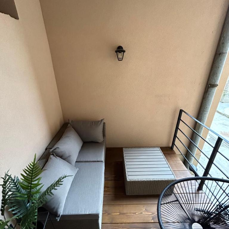 Industrial Studio - Studio with Terrace - 33