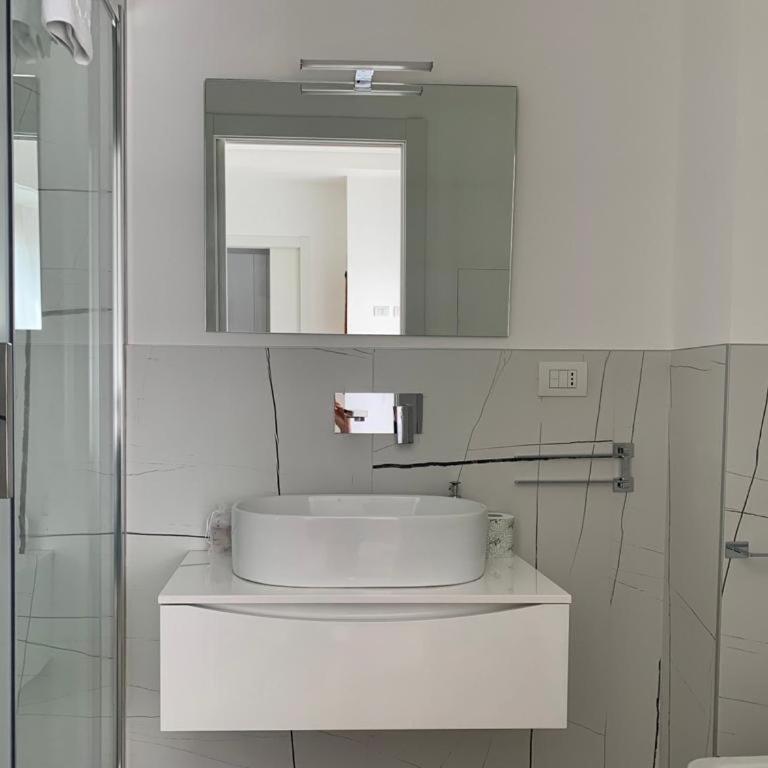 Splendido Bilocale in zona Centrale - Appartamento con 1 Camera da Letto - 10