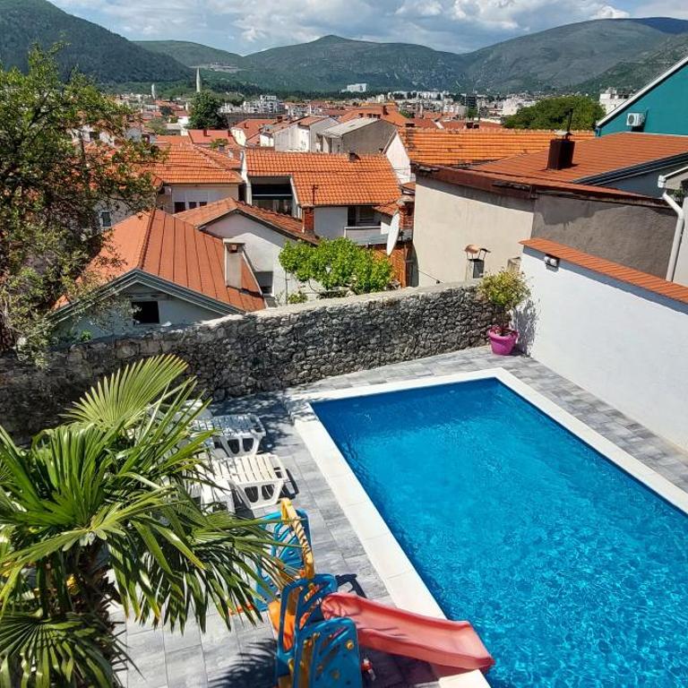 SkyLine apartments - Apartment with Pool View - 2