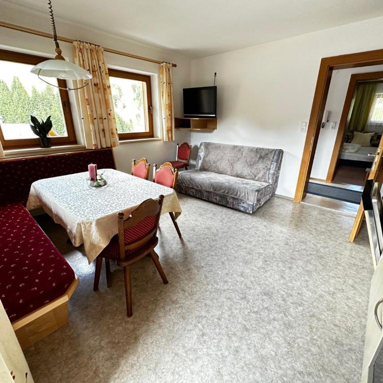 Haus Luxer - Appartement 3 Chambres avec Balcon - 9