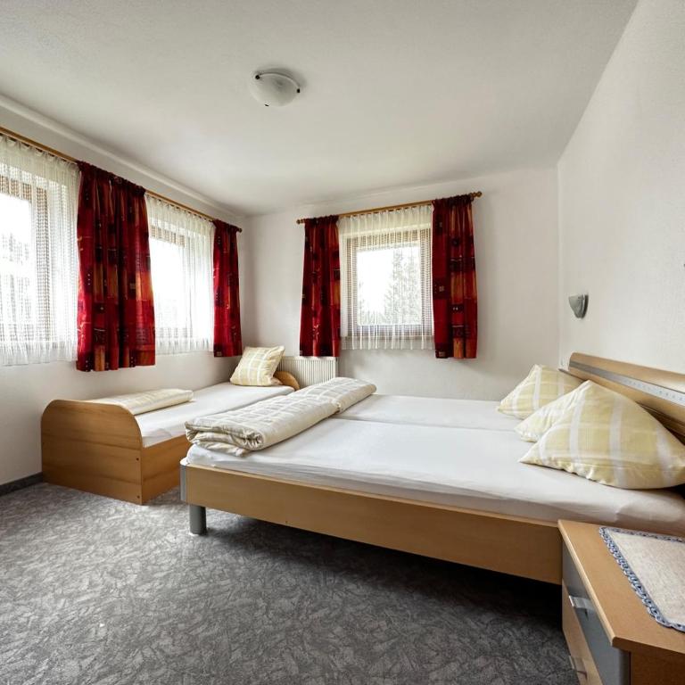 Haus Luxer - Appartement 3 Chambres avec Balcon - 21