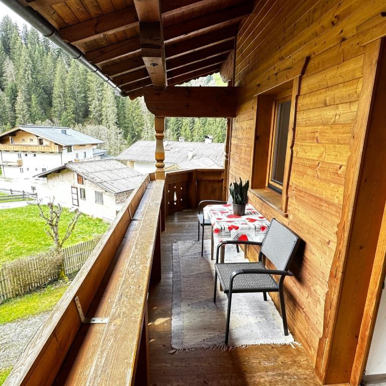 Haus Luxer - Appartement 3 Chambres avec Balcon - 23