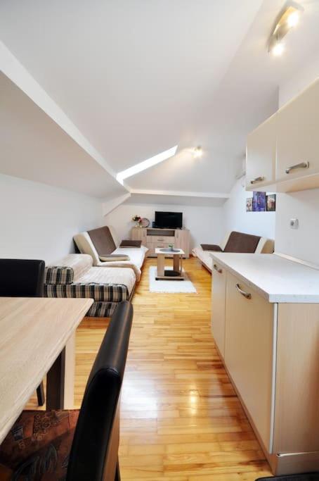 Apartman Dačić - One-Bedroom Apartment - 17