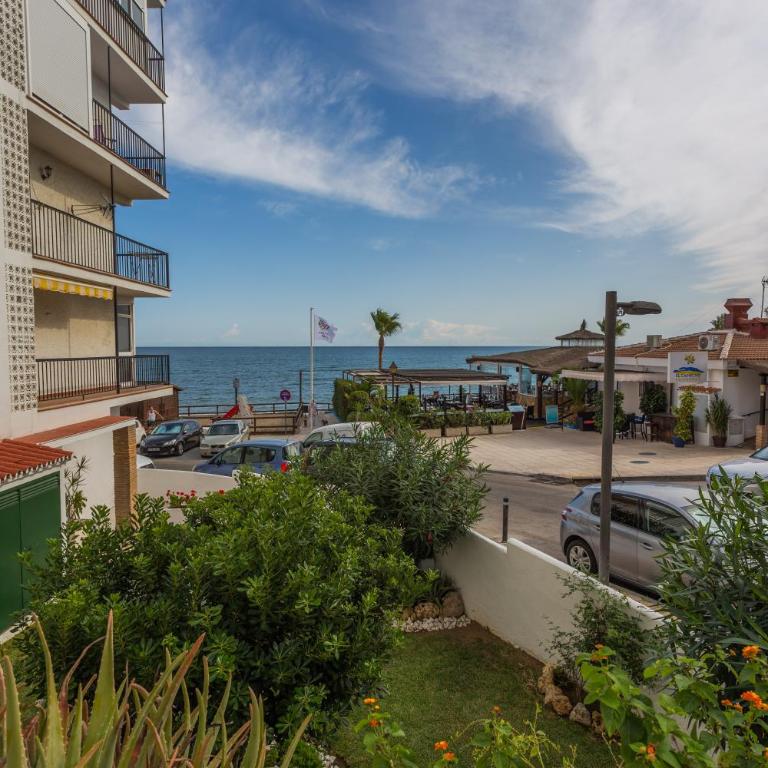 Beachfront Calahonda apartment - Apartamento de 2 dormitorios - 1