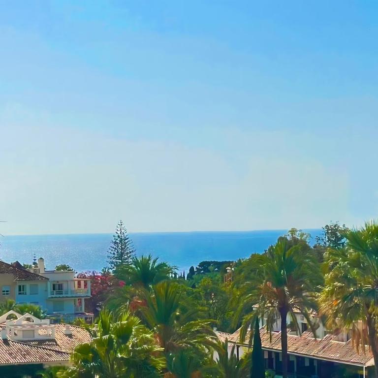 2BDR apartment with Sea View in Golden Mile, Marbella - Two-Bedroom Apartment - 12