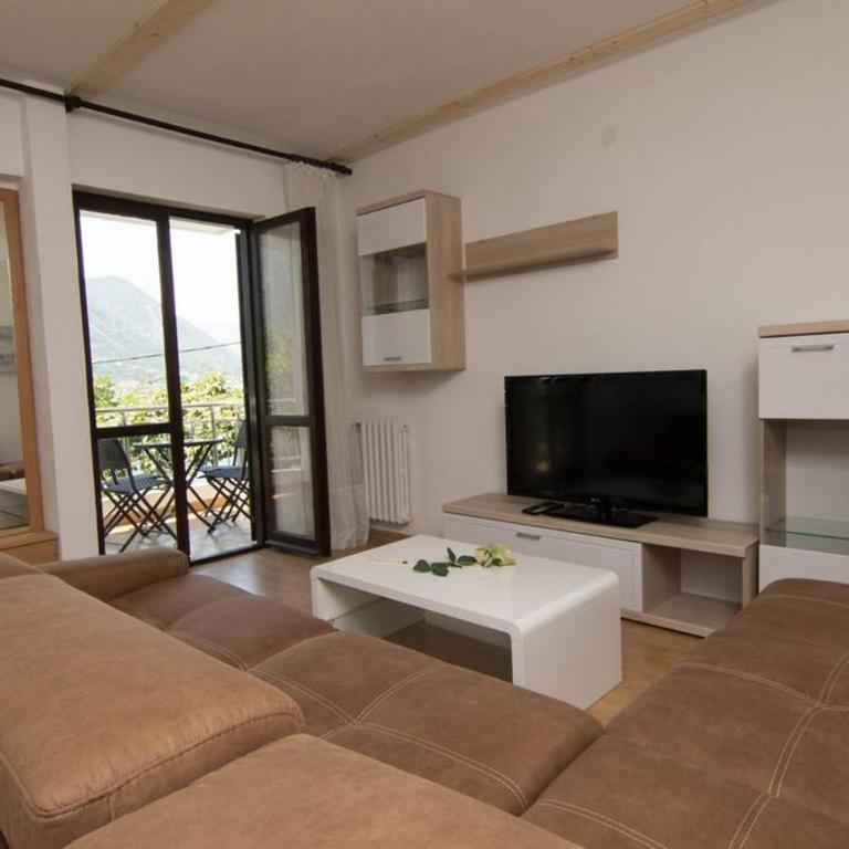 Seaside Apartment Regata, only 15 meters from sea - One-Bedroom Apartment - 9