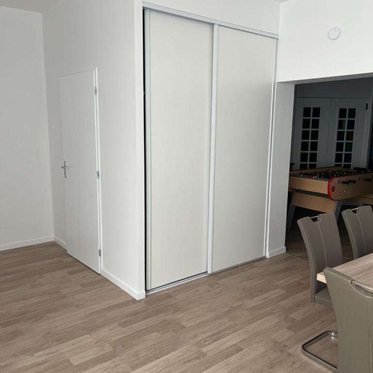 Appartement T4 140 m2 spacieux et calme pour 8 personnes - Appartement 3 Chambres - 9