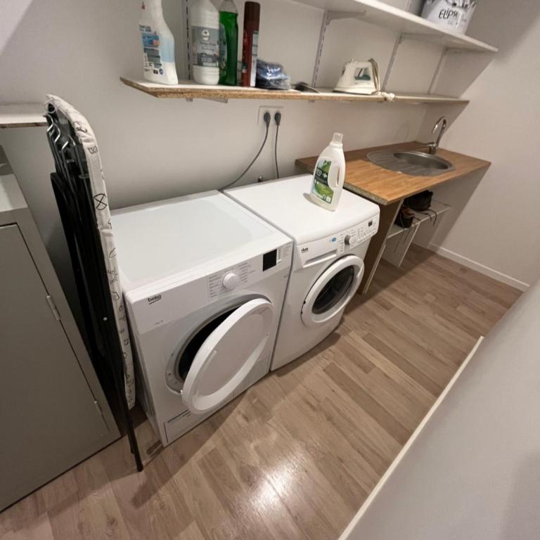 Appartement T4 140 m2 spacieux et calme pour 8 personnes - Appartement 3 Chambres - 36