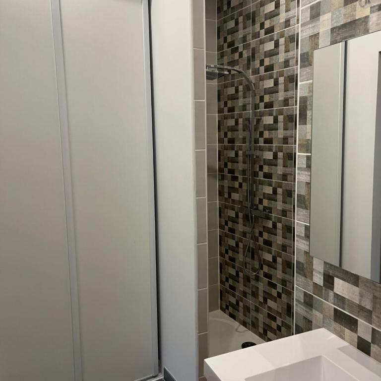 Appartement T4 140 m2 spacieux et calme pour 8 personnes - Appartement 3 Chambres - 32