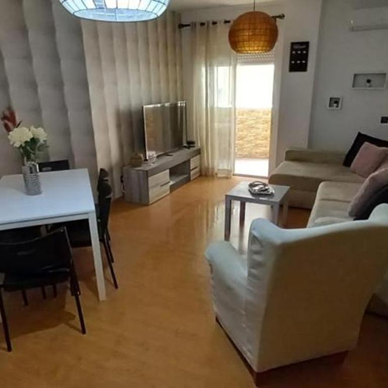 Teresa House - Three-Bedroom Apartment - 11