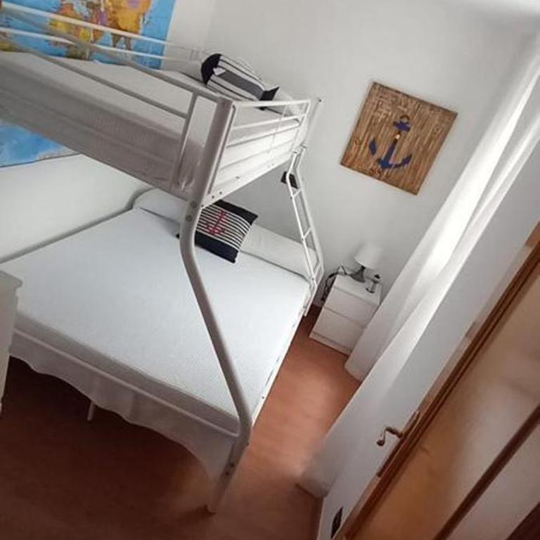 Teresa House - Three-Bedroom Apartment - 12