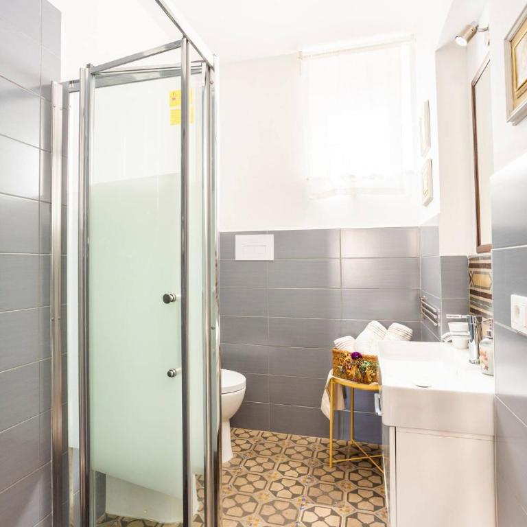 Binario 91 Rooms - Triple Room with Private External Bathroom - 21