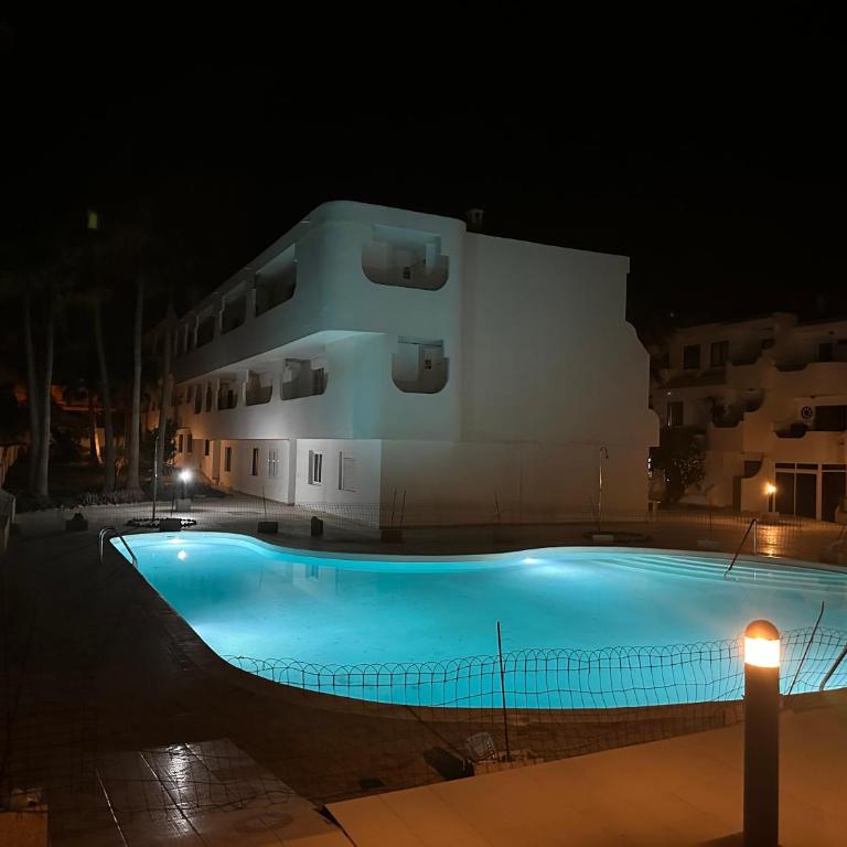 Ocean Sunrise - One-Bedroom Apartment - 6